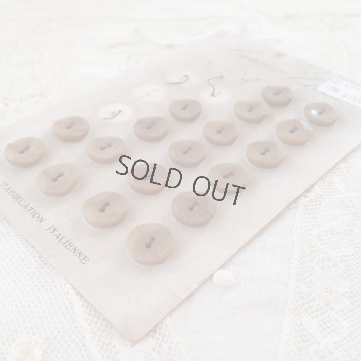 画像2: イタリア 木製? ボタン 薄茶色 木目 (2)