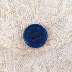 画像3: フランス プラスチック ボタン ４つセット 紺 (3)
