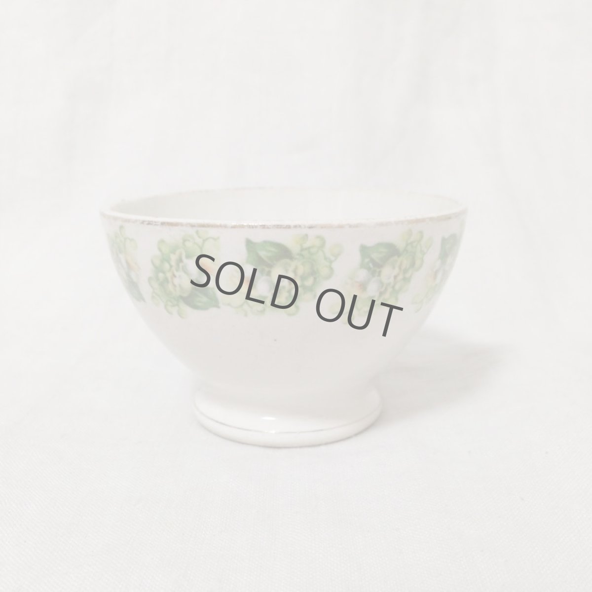 画像2: オランダ カフェオレボウル 鈴蘭 グリーン 金彩  (2)