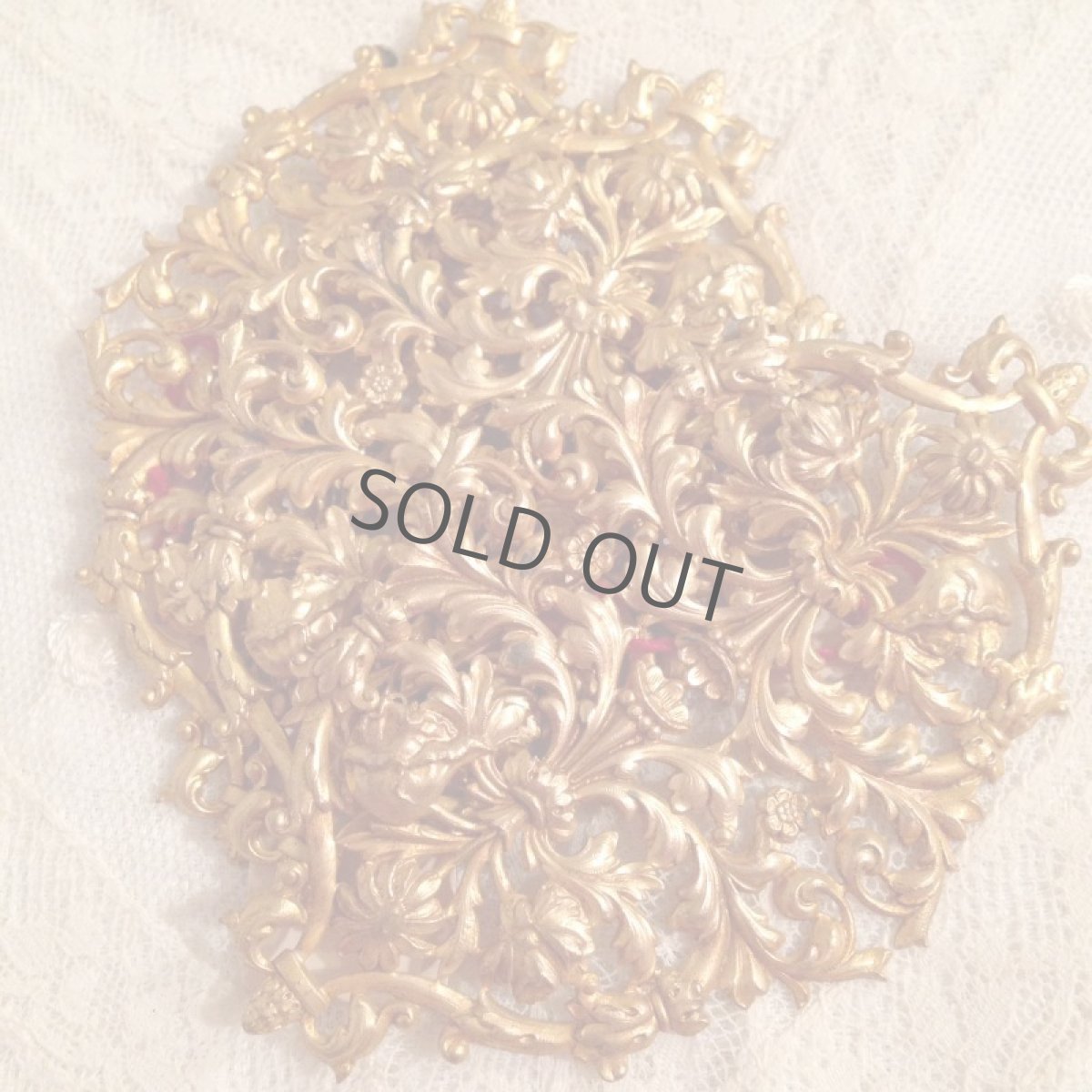 画像2: フランス ブローチ パーツ ゴールド 植物モチーフ 小花 (2)