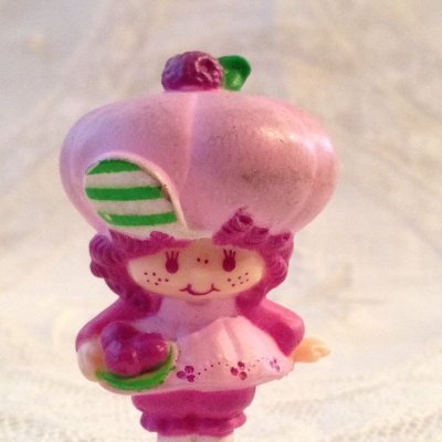 画像1: アメリカ フィギュア 香り付き Strawberryland Miniatures / Raspberry Tart