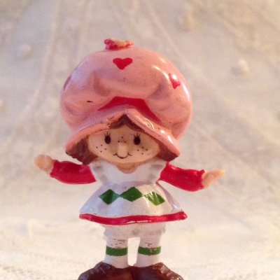 画像1: アメリカ フィギュア 香り付き Strawberryland Miniatures / Strawberry Shortcake
