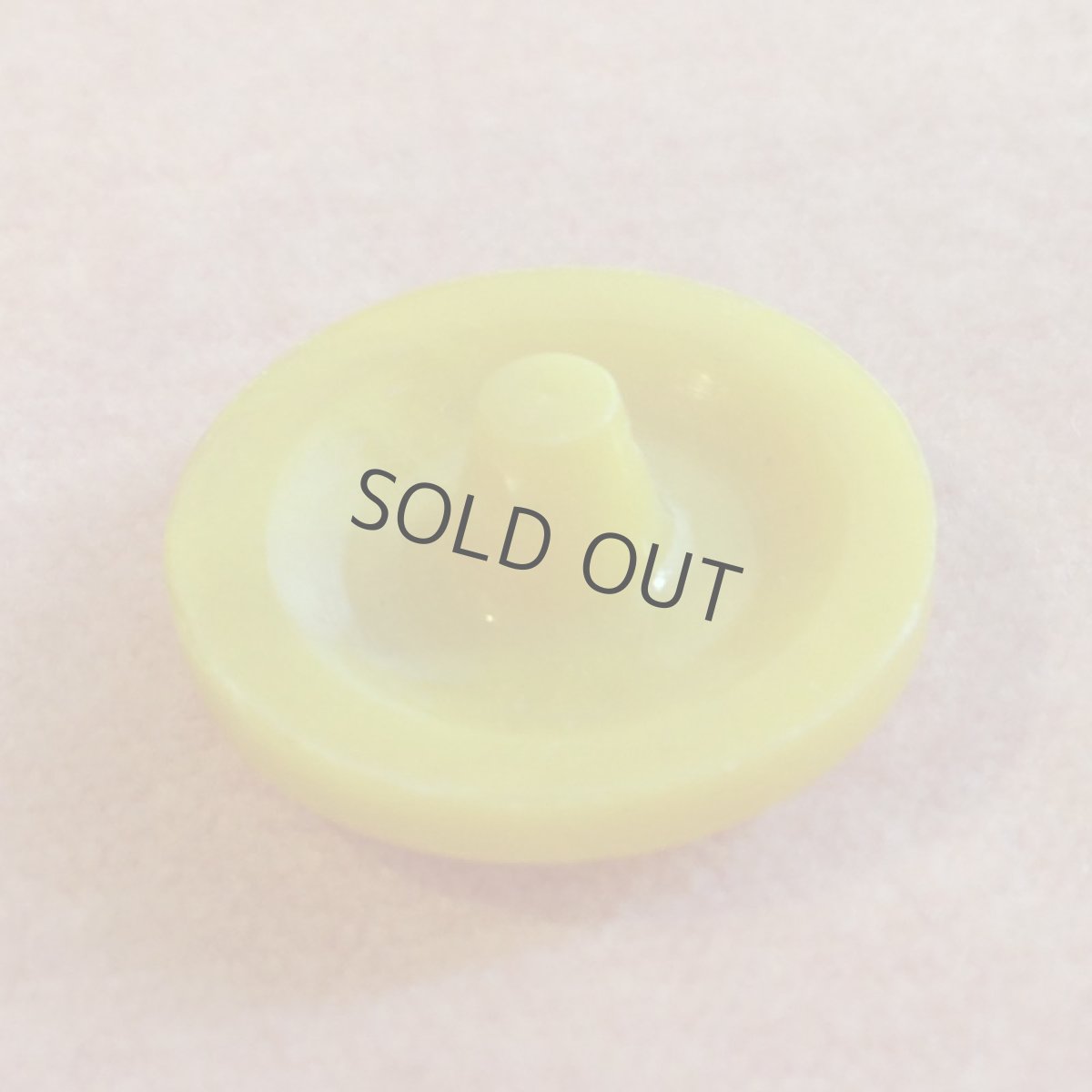 画像2: プラスチック ボタン イエロー 犬 (2)