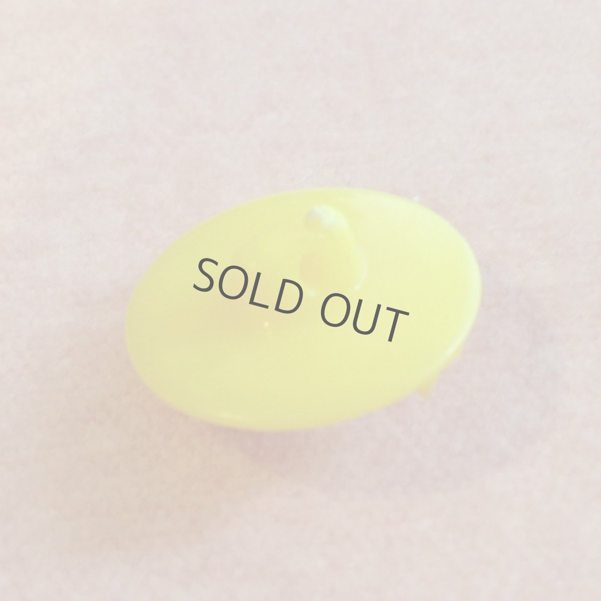 画像2: プラスチック ボタン イエロー バレリーナ (2)