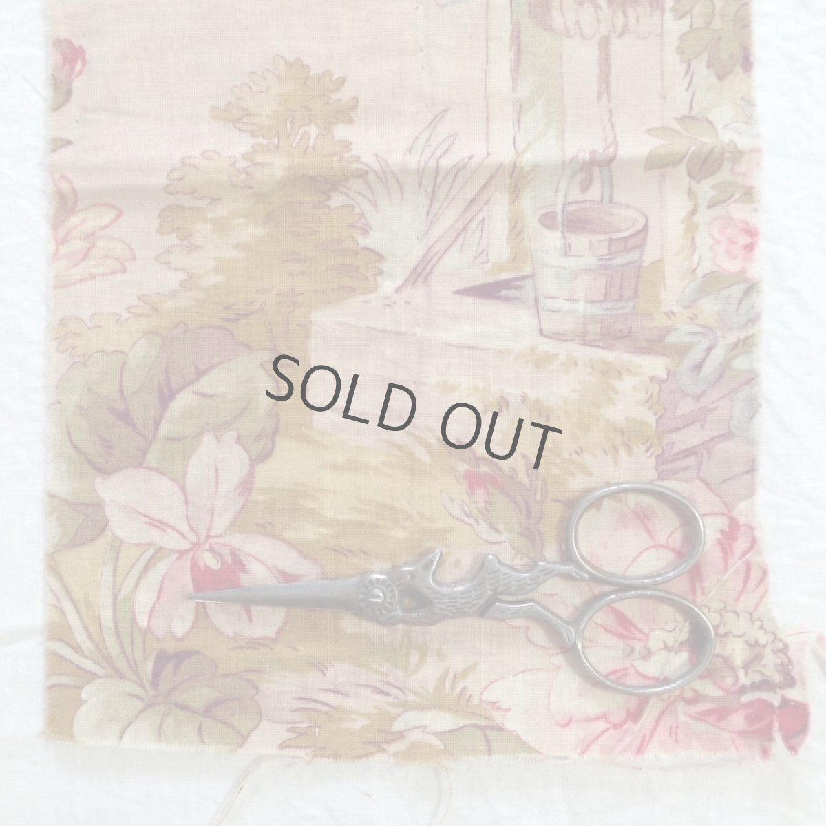 画像4: 古布 はぎれ スモーキーピンク 花 (4)