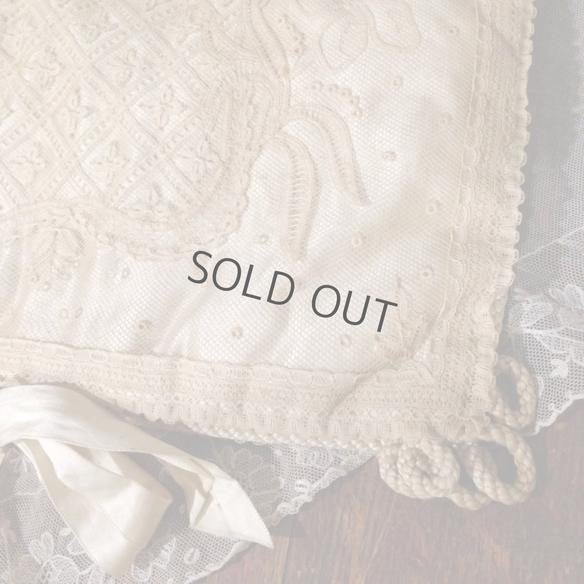 画像2: ハンカチ/ランジェリーケース ベージュ レース/シルクリボン (2)