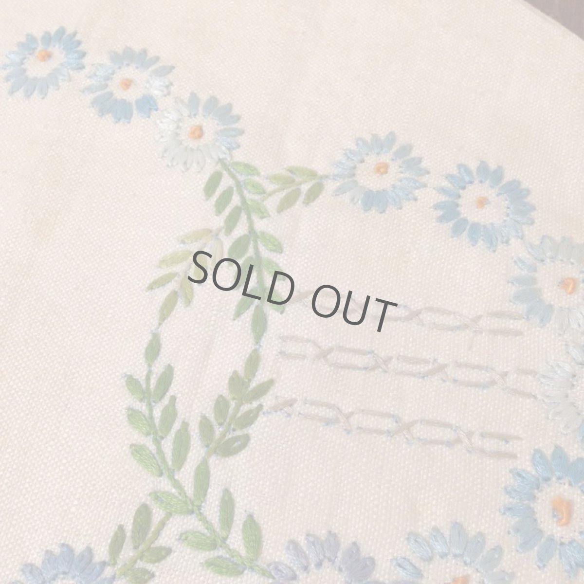 画像5: ティーコゼ グレーベージュ 刺繍 グリーン/ブルー (5)