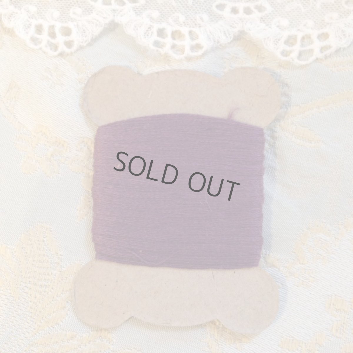 画像2: 手芸用品 台紙 糸巻き 紫 ハト (2)