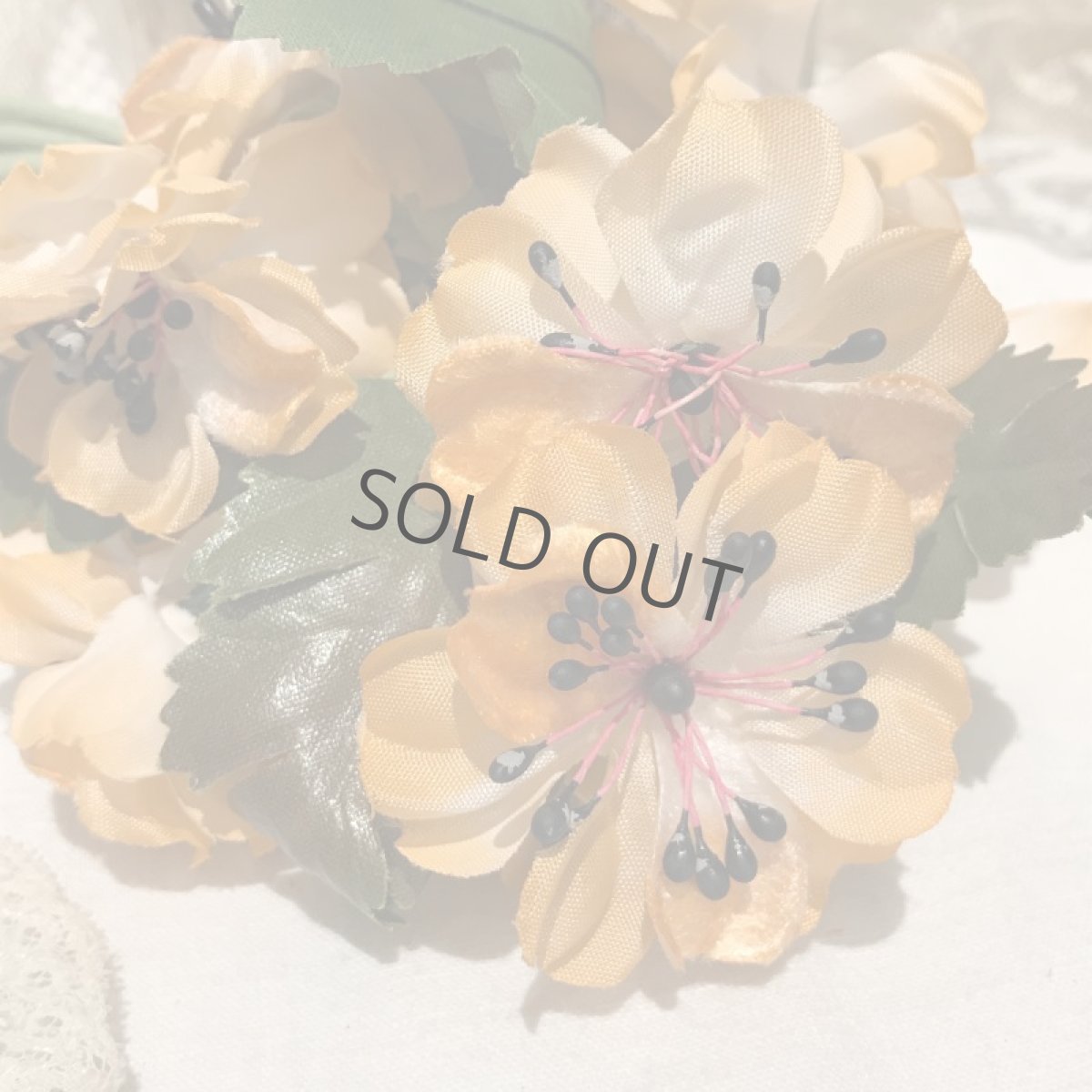 画像2: 布花 オレンジ色の花束 葉付き (2)