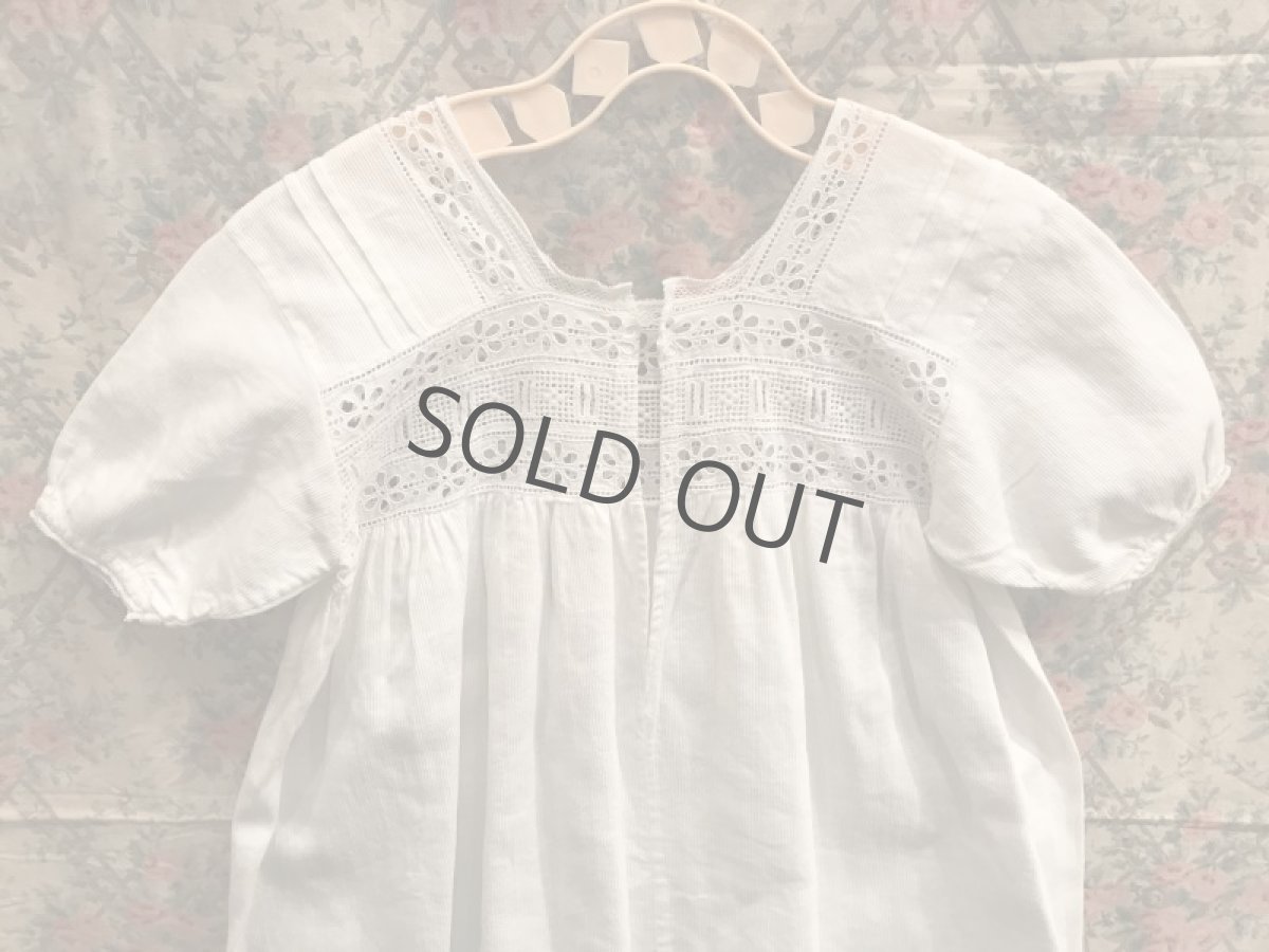 画像11: ころんとしたシルエットが可愛らしいベビードレス (11)