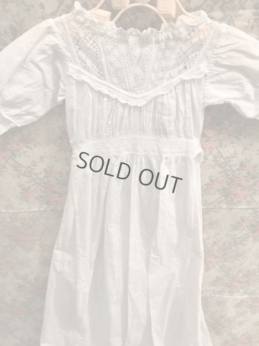 画像2: レースと手刺繍のベビードレス ロング (2)