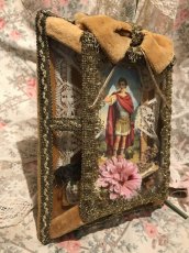 画像3: 聖人のカードが入った壁飾り (3)