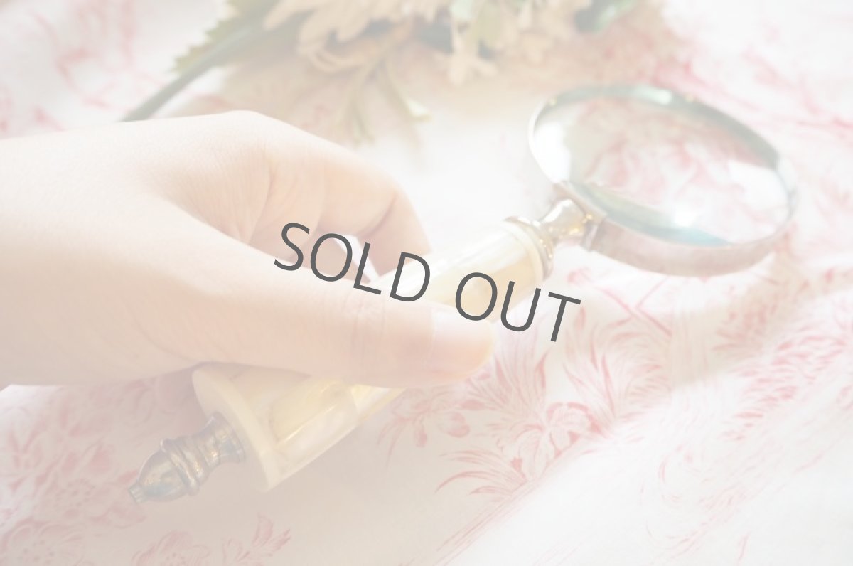 画像9: 貝飾りの拡大鏡 (9)