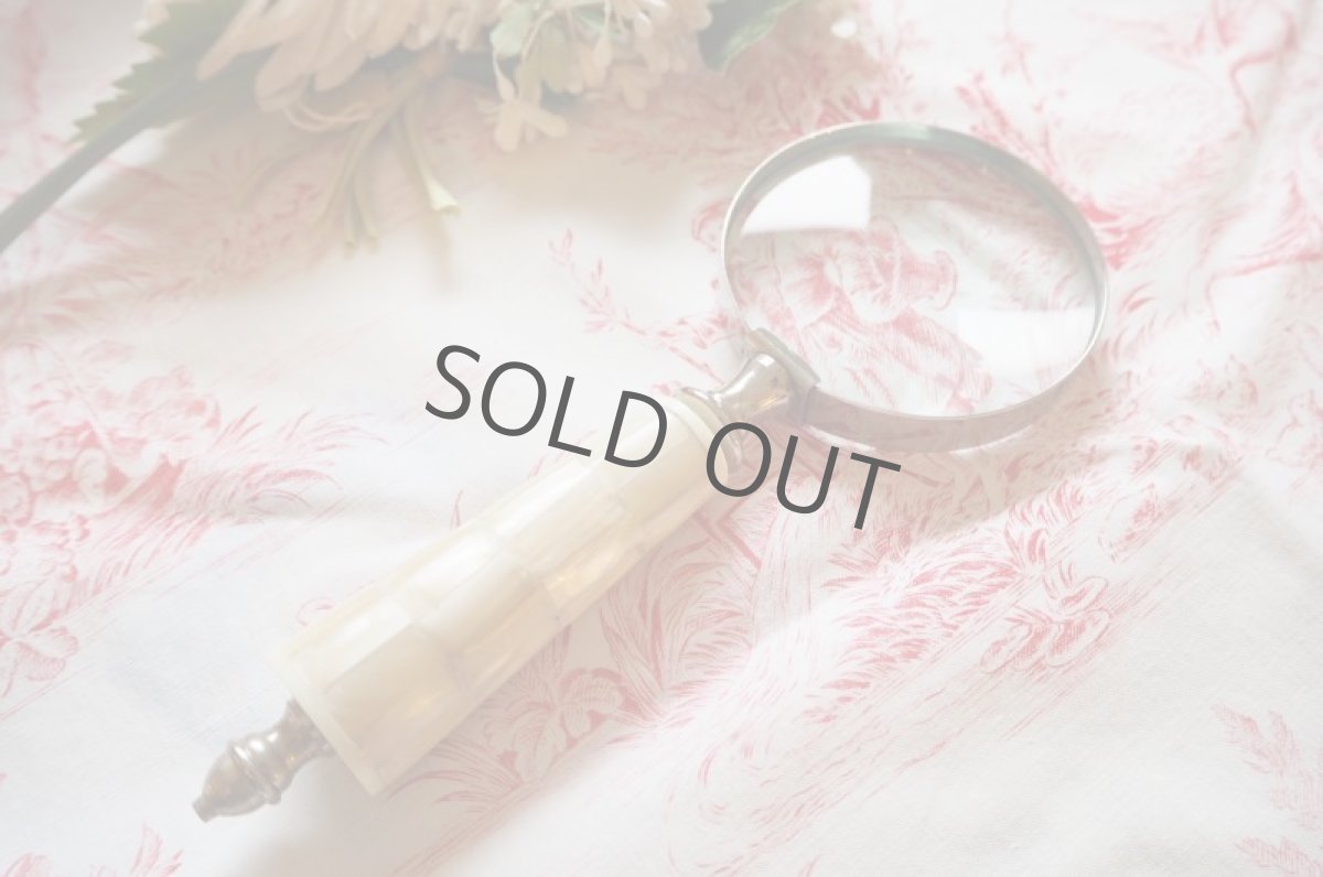 画像2: 貝飾りの拡大鏡 (2)