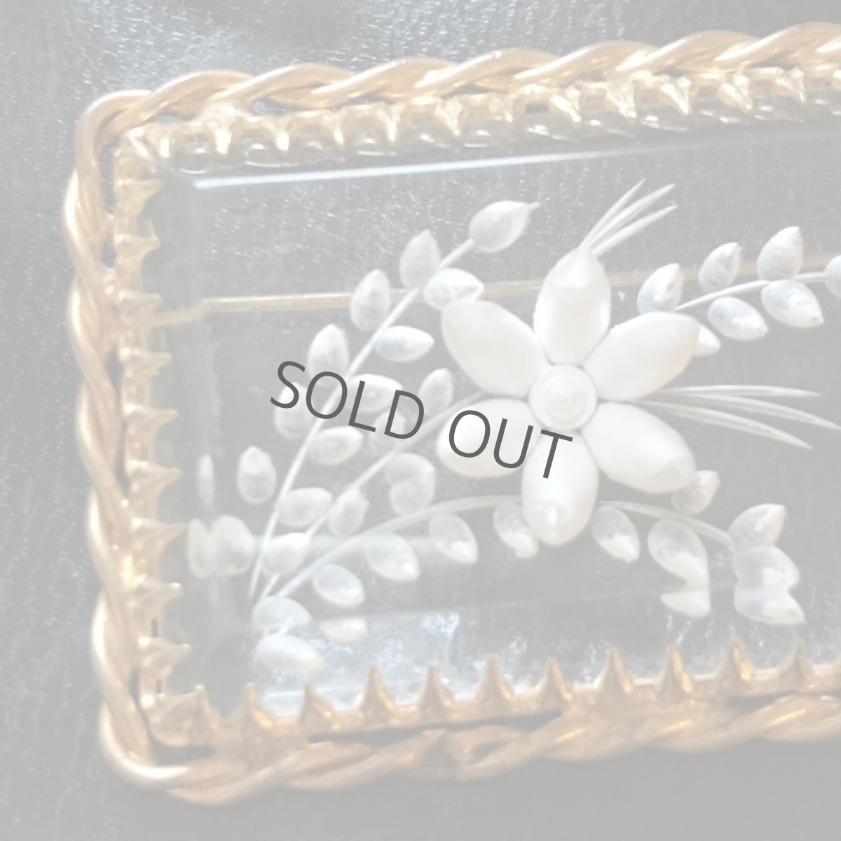 画像2: ルーサイト 花束モチーフのブローチ/四角 (2)