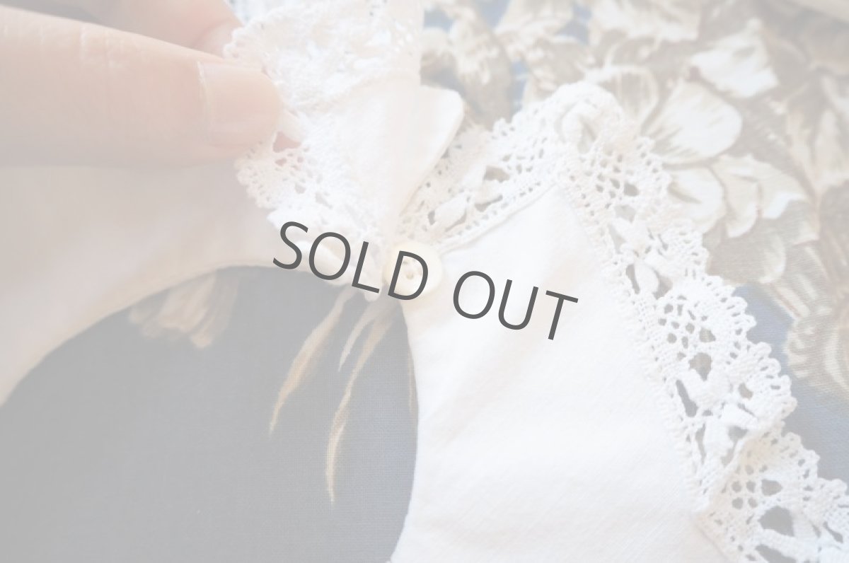 画像6: 手刺繍のベビースタイ/貝ボタン (6)