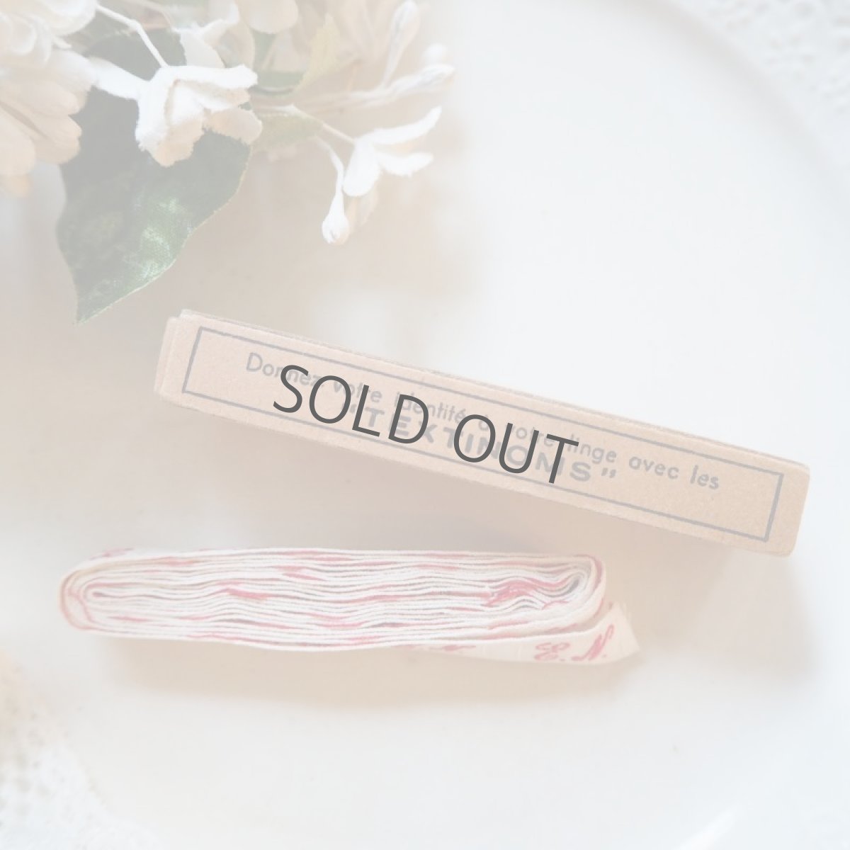 画像2: 箱入りモノグラム/刺繍布タグ/イニシャルテープ (2)