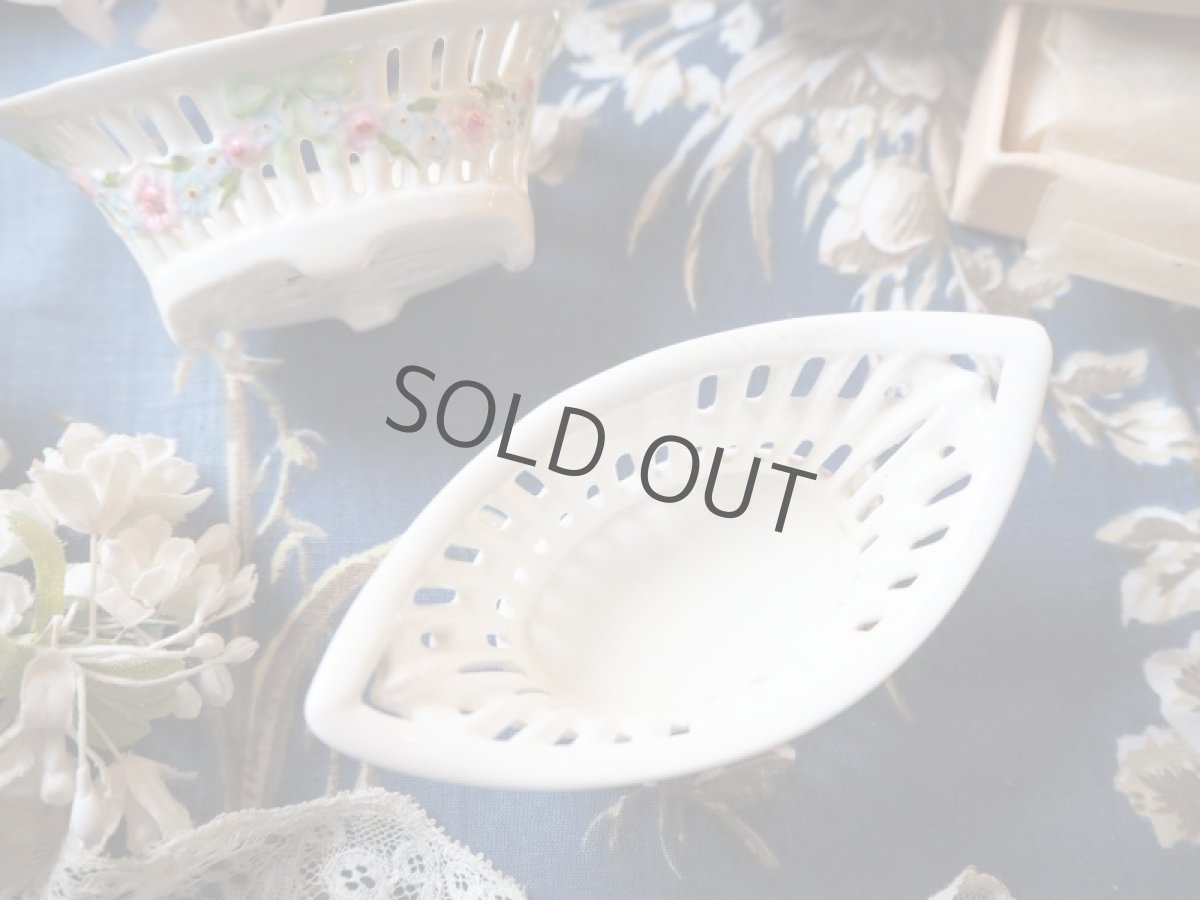 画像3: 陶器の小物入れ/リボンと花のガーランド (3)