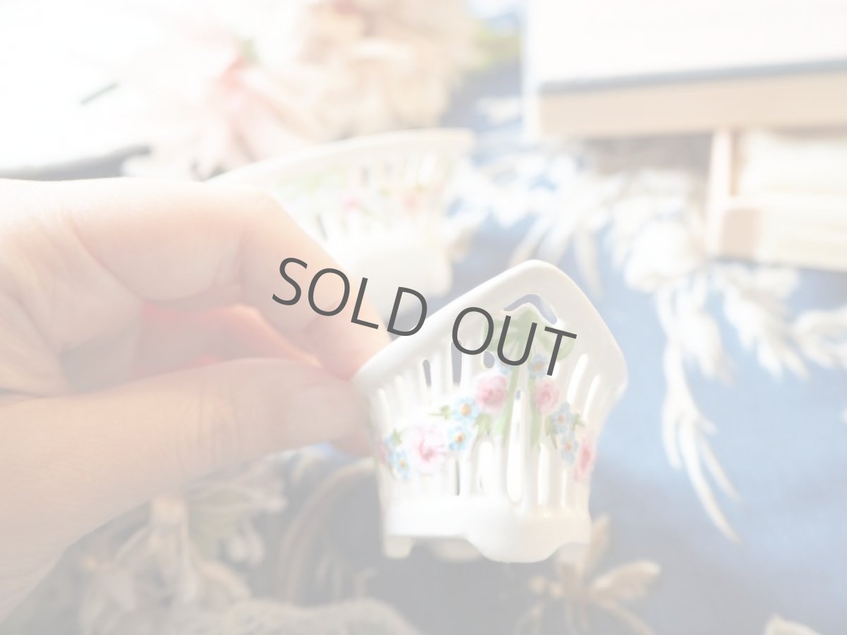 画像5: 陶器の小物入れ/リボンと花のガーランド (5)