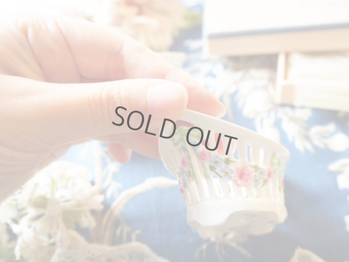 画像6: 陶器の小物入れ/リボンと花のガーランド (6)