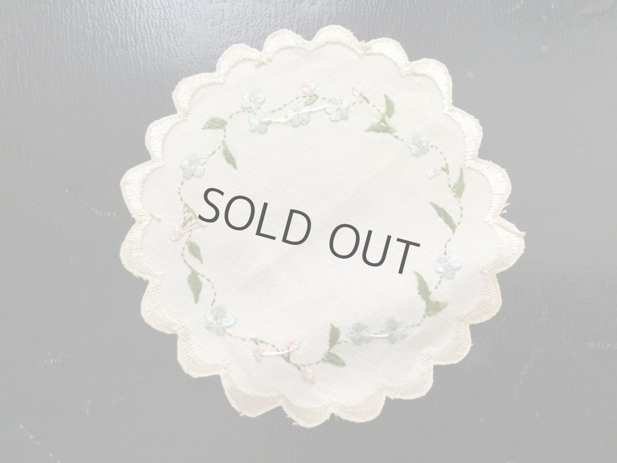 画像3: 小さな手仕事ドイリー／小花のシルク刺繍／ガーランド丸 (3)