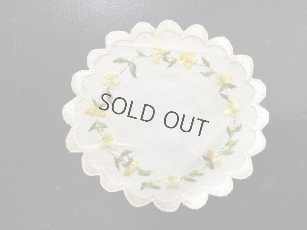 画像3: 小さな手仕事ドイリー／小花のシルク刺繍／ガーランド丸 (3)