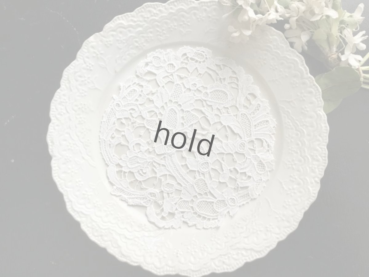 画像2: 白い手仕事ドイリー／丸 (2)