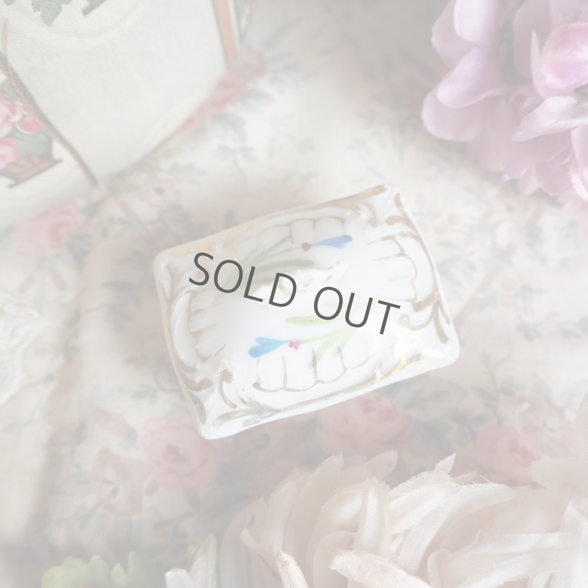 画像9: 手描きの花陶器の小さな蓋付小物入れおままごと／ドール用 (9)