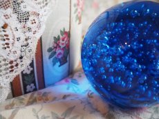 画像9: ガラス製ペーパーウェイト 青い気泡 (9)
