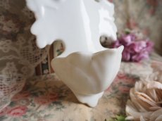 画像7: 陶器製 白い聖水入れ (7)