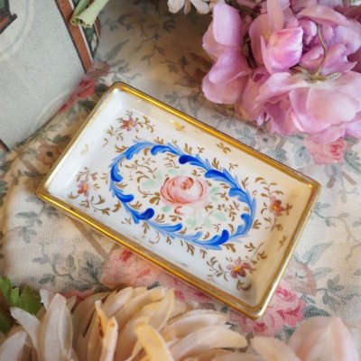 画像2: 手描き薔薇と金彩の陶器小皿/おままごと／ドール用