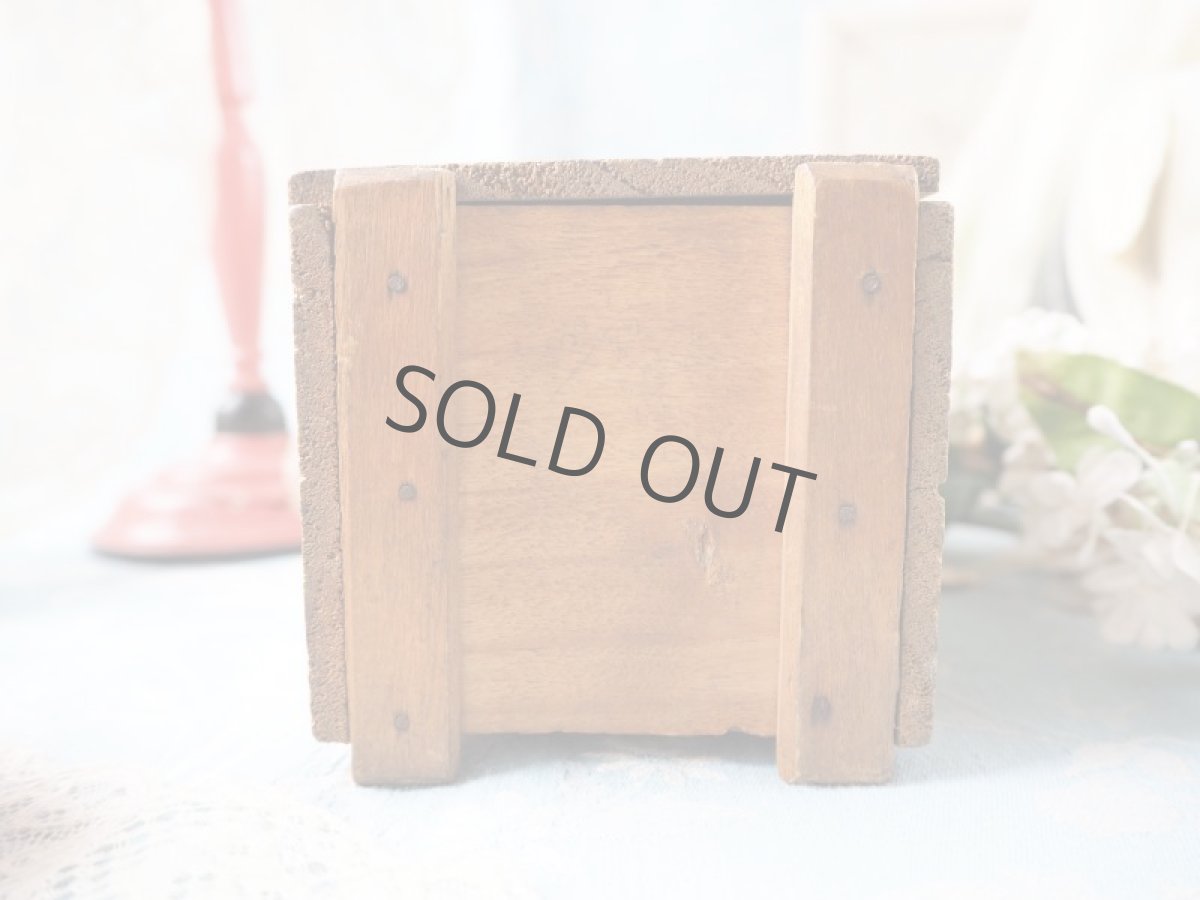 画像2: 超レアな広告文字チョコレートムニエ/フランス木箱 (2)