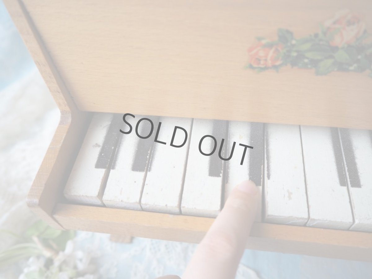 画像9: 花のデカール付き木製トイピアノ/音が鳴ります。 (9)