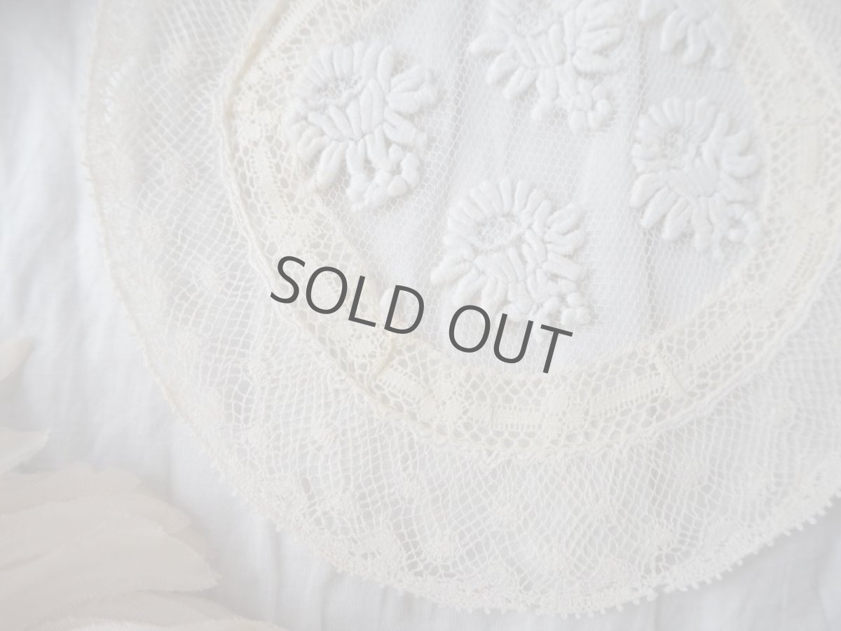 画像3: 手仕事刺繍パッチワークドイリー (3)