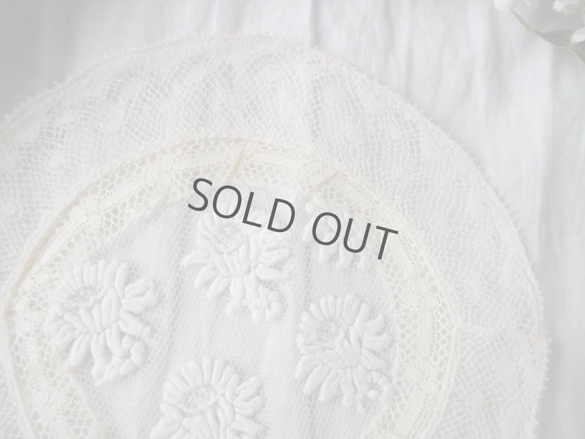 画像2: 手仕事刺繍パッチワークドイリー (2)