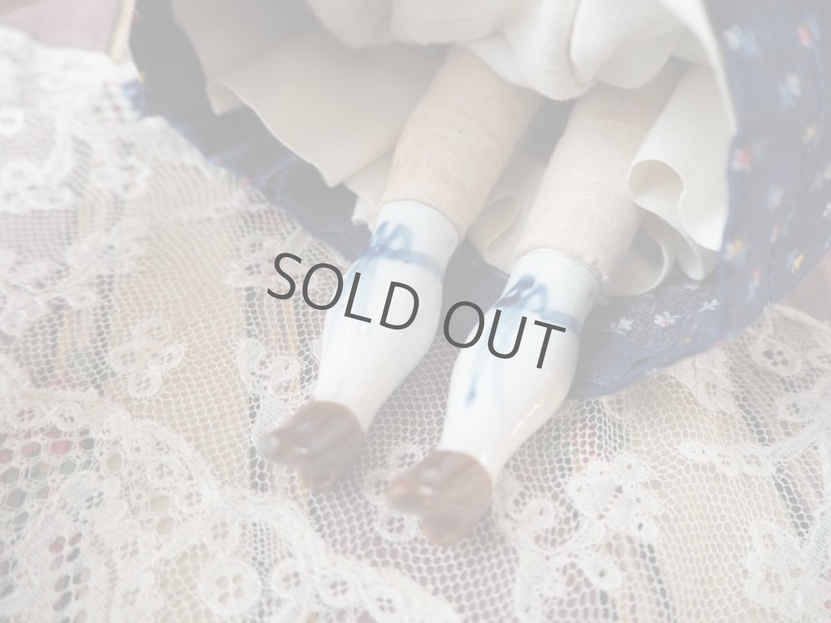 画像6: チャイナヘッドビスクドール/紺色ワンピース (6)