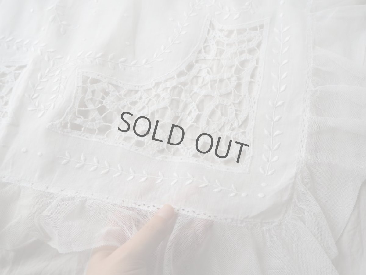 画像10: チュールレースの手仕事テーブルセンター (10)