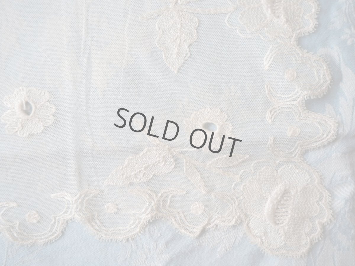 画像7: チュールレース花モチーフの刺繍ドイリー (7)