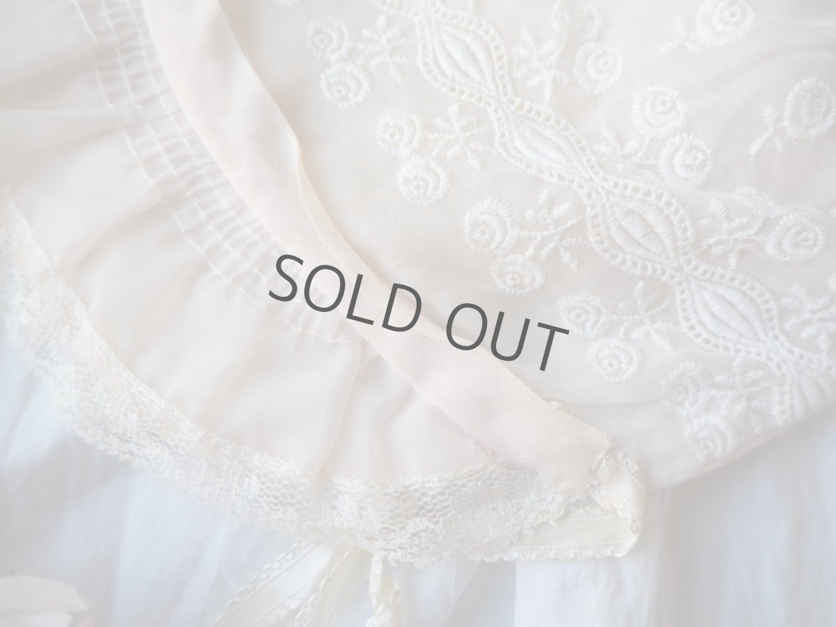 画像2: ロマンチックピンクのレース刺繍ボネ (2)