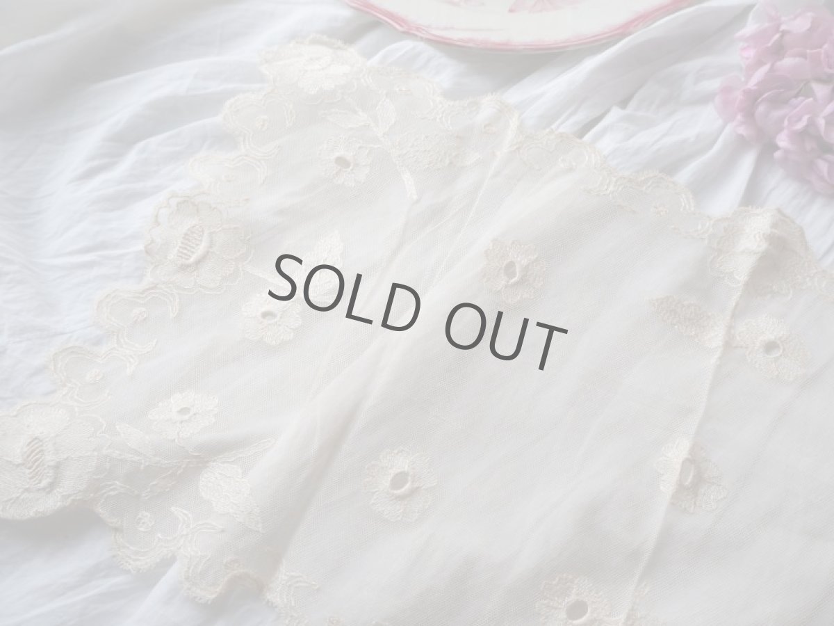 画像14: チュールレース花モチーフの刺繍ドイリー (14)