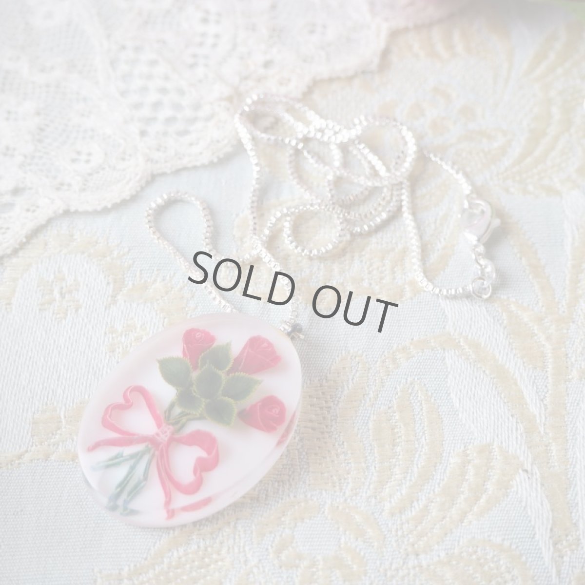 画像6: ルーサイト赤い薔薇とリボンのペンダント/シルバーチェーン (6)