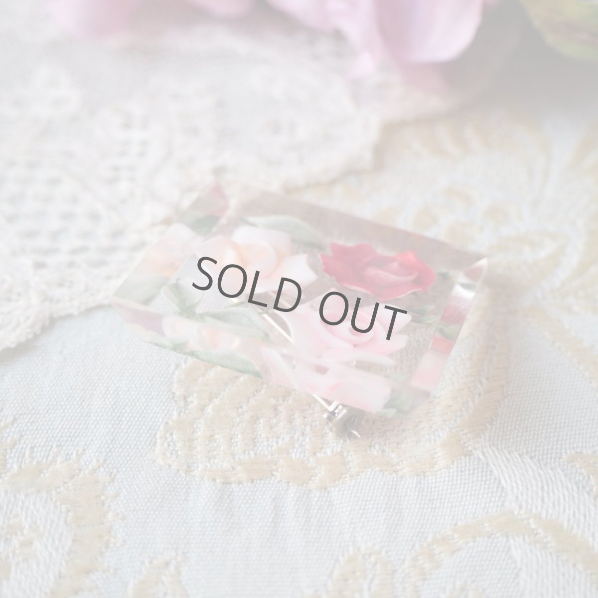 画像3: ルーサイト可愛いピンクと赤の薔薇の花のブローチ (3)