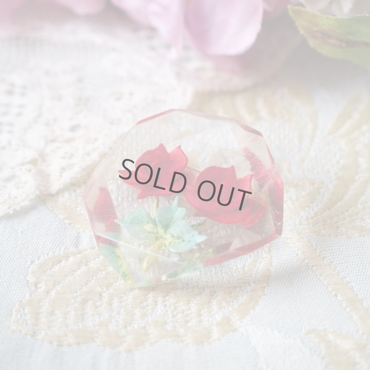 画像2: ルーサイト赤い薔薇の小さめブローチ (2)