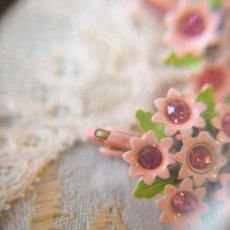 画像12: ロマンチックきらきらピンクの小花のブローチ&イヤリングセット (12)