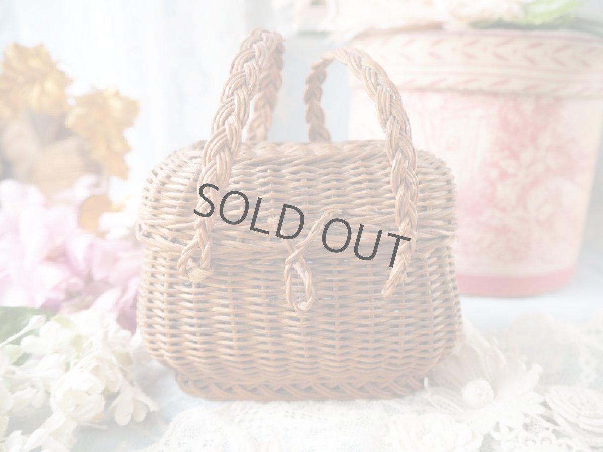 画像2: ドール用蓋付き小さなパニエ/籐製バスケット (2)