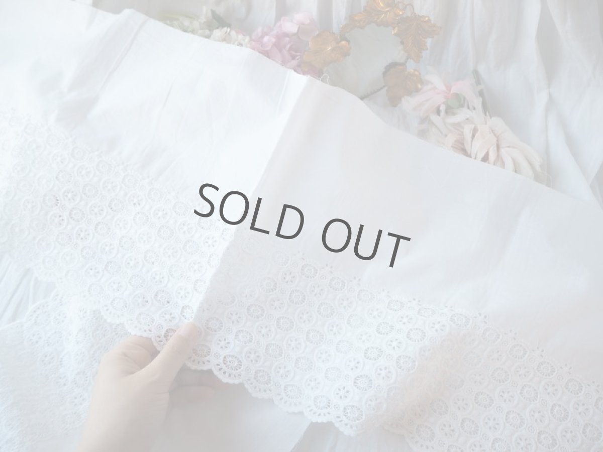 画像9: アイレットレース大小丸にドットの柄の手仕事/50cm〜カット販売です。 (9)