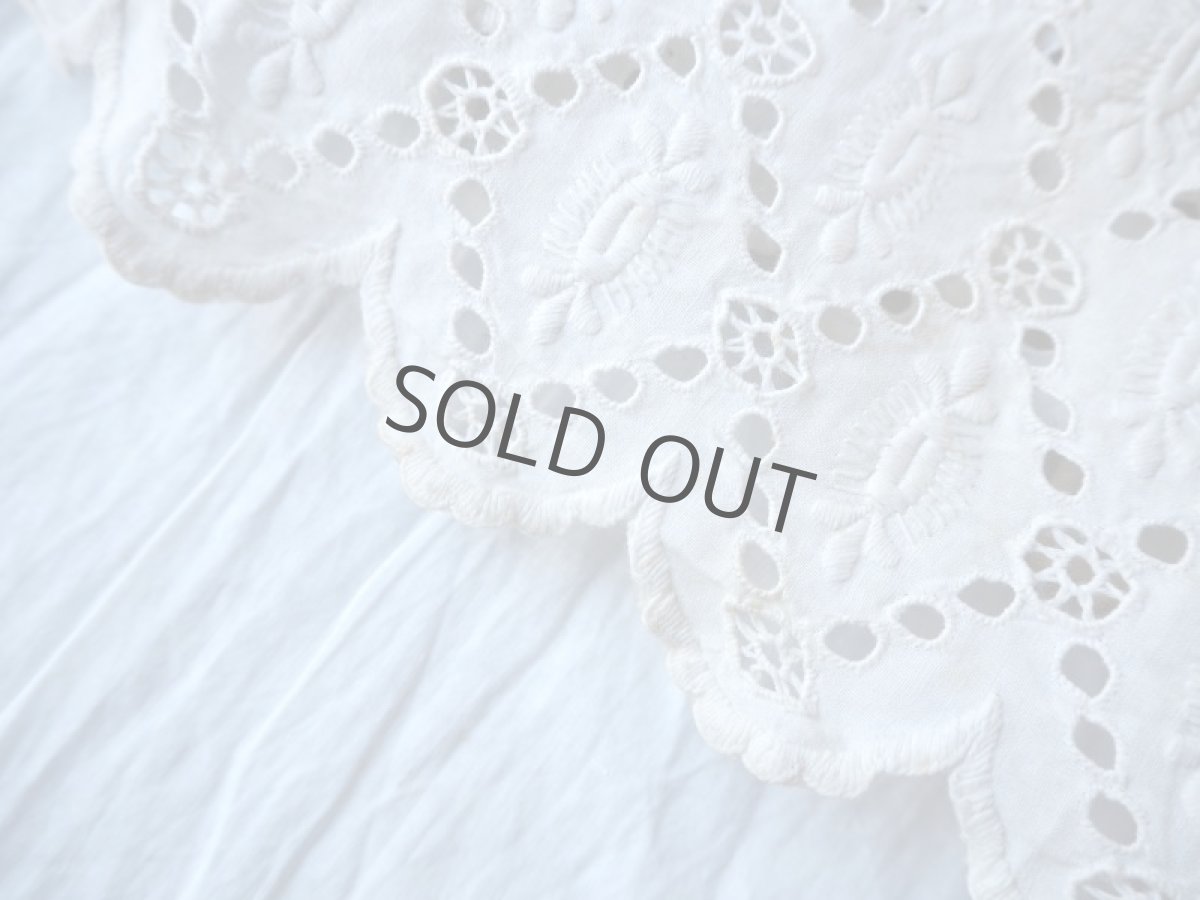 画像9: アイレットレース花とドット柄のハギレ/2枚 (9)