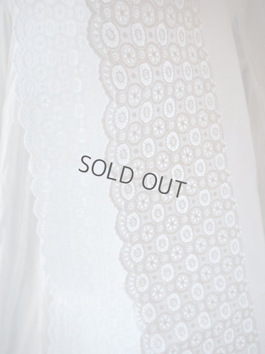 画像5: アイレットレース大小丸にドットの柄の手仕事/50cm〜カット販売です。 (5)