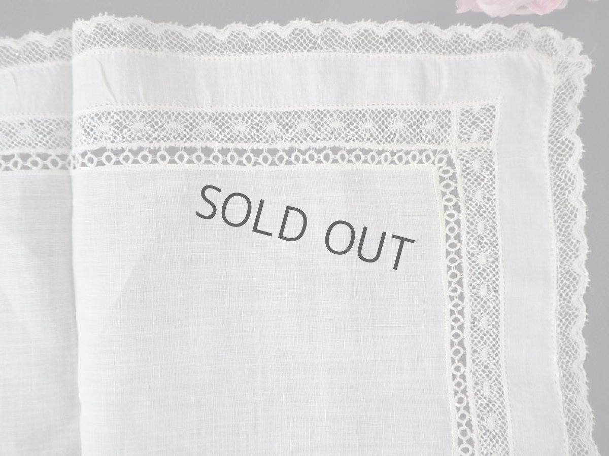 画像4: レースとモチーフ使いのハンカチ (4)