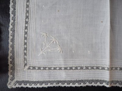 画像3: レースと刺繍の綿ローンハンカチ